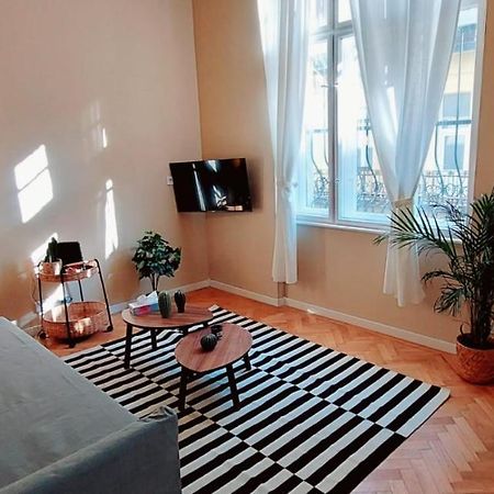 A+ Budapest Downtown Apartments Akacfa 外观 照片