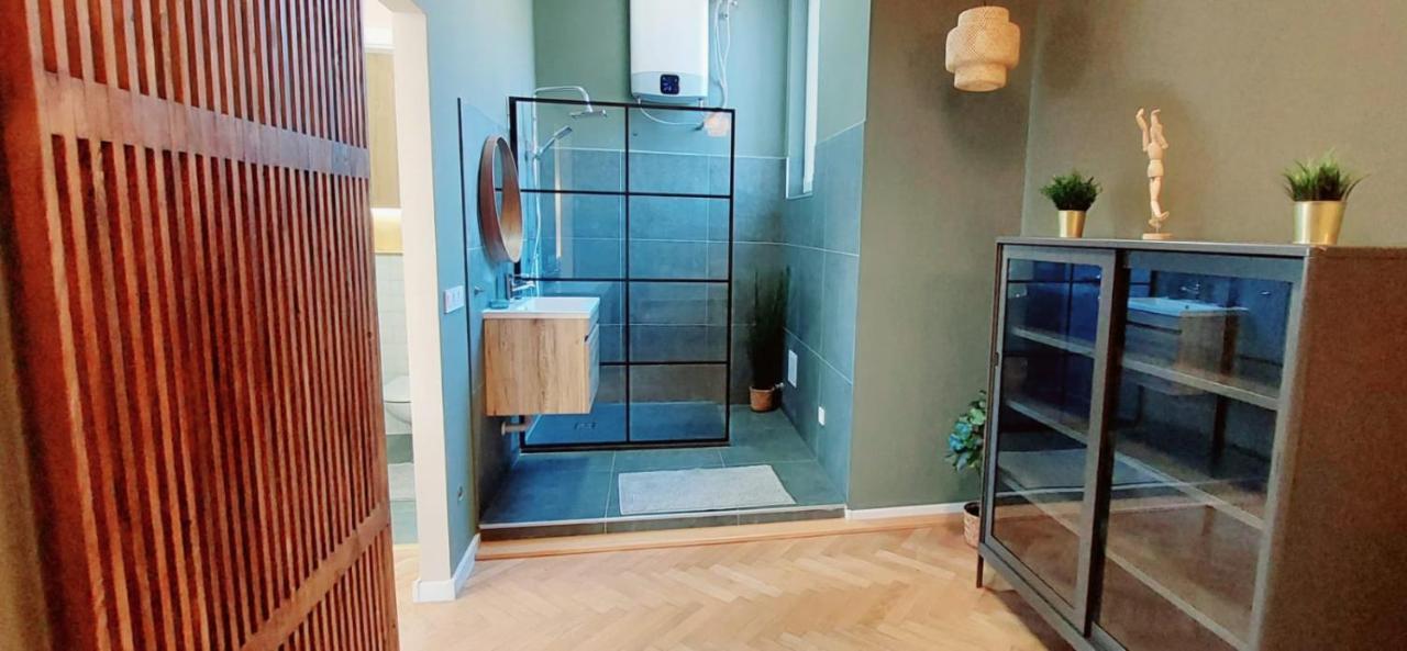 A+ Budapest Downtown Apartments Akacfa 外观 照片